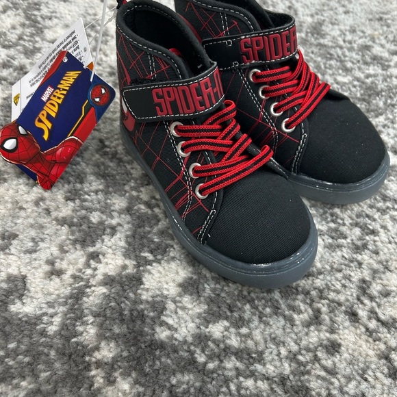 Spider-Man Black and Red High-Top Sneakers - Picture 2 of 4